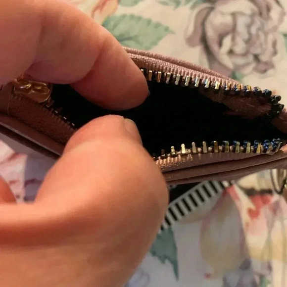 Card/ Id holder - Picture 3 of 3